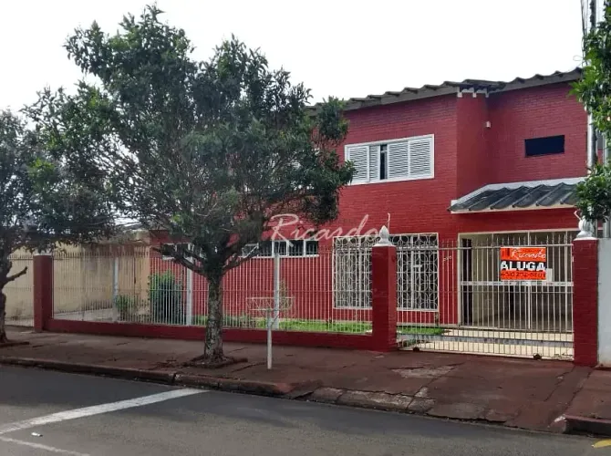 Sobrado comercial para locação, localizado no Centro, Arapongas - PR