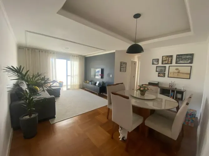Apartamento para venda possui 80 metros quadrados com 2 quartos