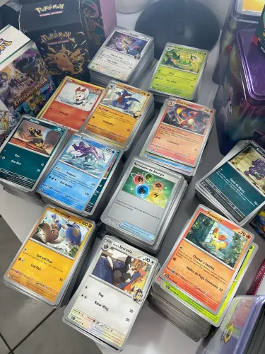 Lote 100 Cartas de Pokemon Original Copag Sortidas NM