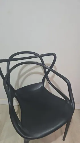 Cadeira plástica tramontina
