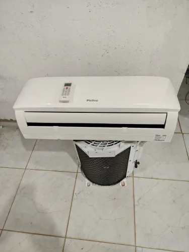 Ar condicionado Philco 9.000 BTUS gás recolhido manutenção feita estado de novo