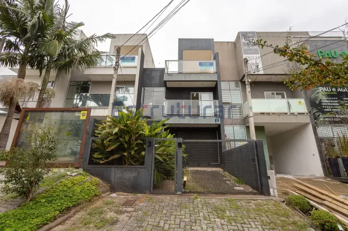 Sobrado Comercial para Locação no bairro Mossunguê
