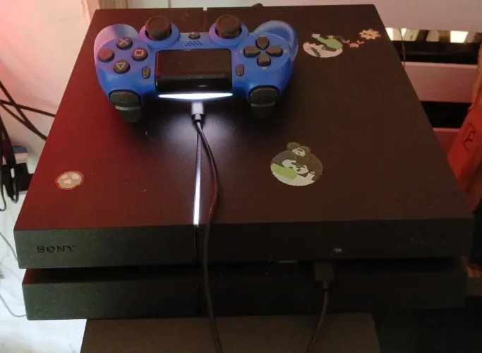 PS4 FAT+ 3 JOGOS.