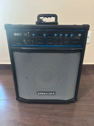 Caixa de som Oneal OCM360 em perfeito estado de conservação. NÃO TEM CONEXÃO BLUETOOTH!