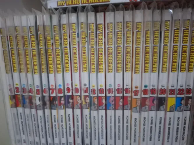 Mangá My Hero Academia (vol 1 ao 24)