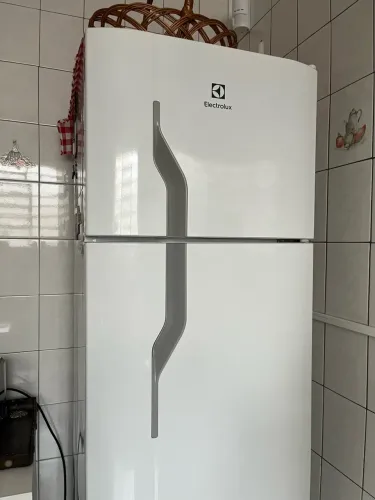 Geladeira Electrolux Cycle Defrost 260L Super Freezer Duplex Branca (DC35A)
