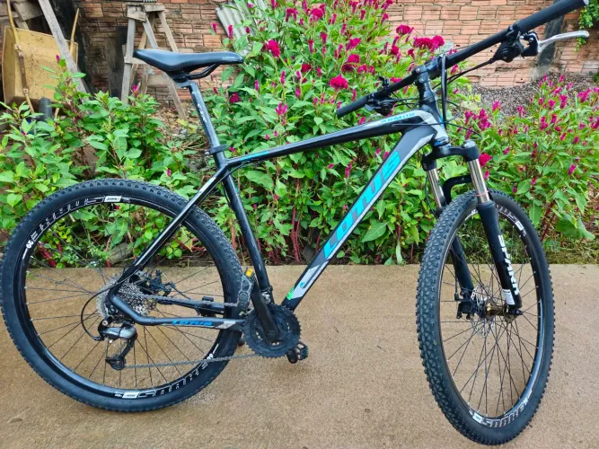 Bicicleta Lotus Armor aro 29