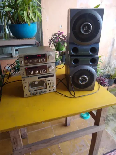 Aparelho de som antigo