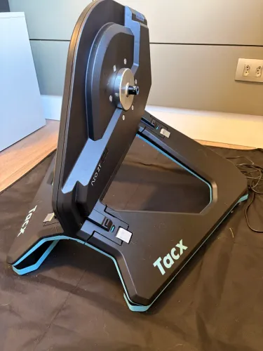 Rolo de Treino Indoor - Tacx Neo2