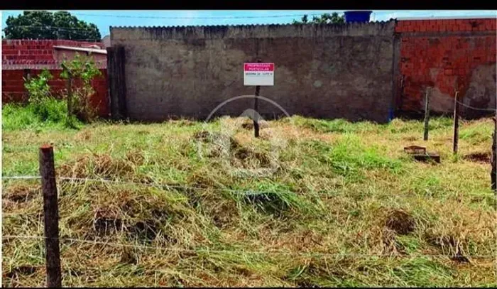 TERRENO PLANO PRONTO PARA CONSTRUIR