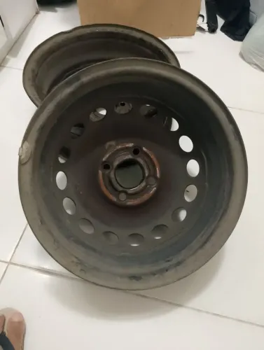 Vendo jante de ferro aro 15. Valor diferente