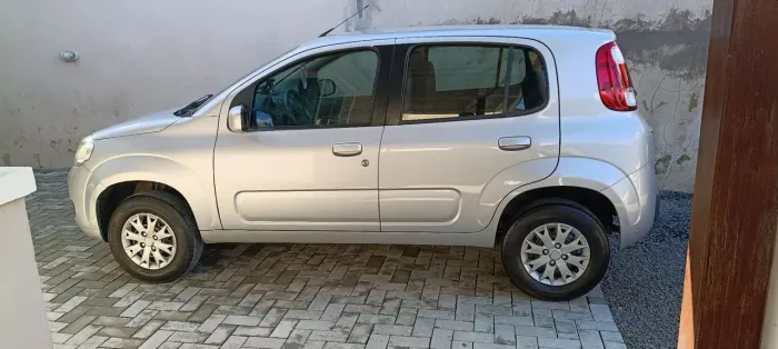 Fiat Uno Vivace/rua 1.0 EVO Fire Flex 8V 5P 2011