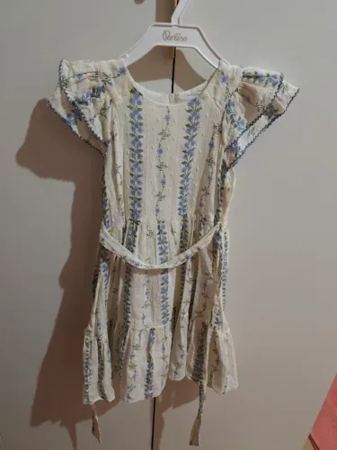 Vestido Petit cherie tamanho 2 anos