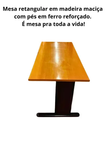 Mesa Retangular Com Tampo em Madeira Maciça