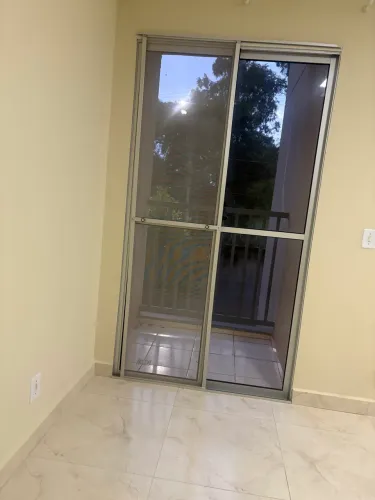 Vendo apartamento condomínio Elias Moyses