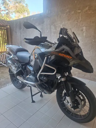 Bmw r1200gs adventure