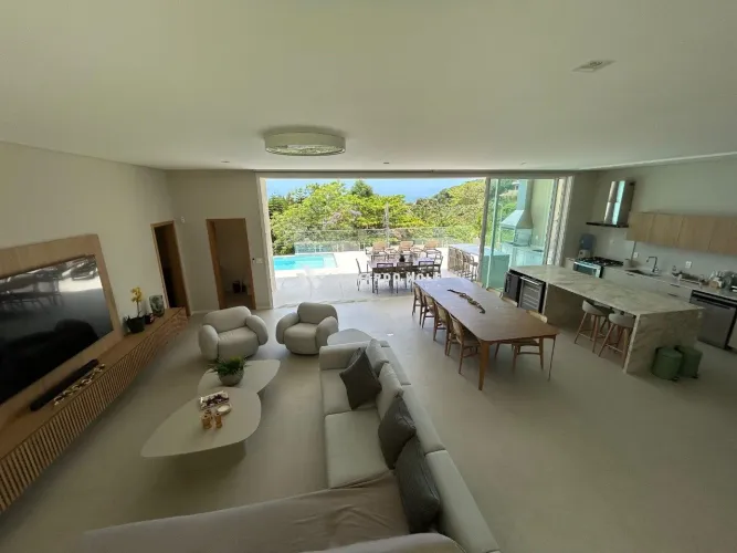 Casa com 5 quartos sendo 5 suítes na Praia Brava/ Florianópolis com vista mar