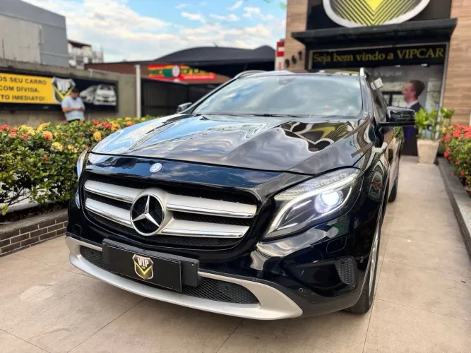 Mercedes-Benz GLA 200 Adv. 1.6/1.6 TB 16V Flex Aut. 2016