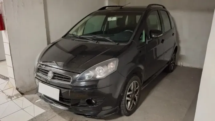 Fiat Idea Sporting 1.8 Flex 16V 5P 2012