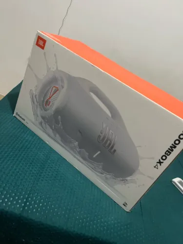 Bombox 4 lacrada