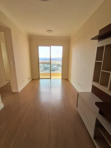 Apartamento 02 Quartos (01 Suíte), Sala, Cozinha, 02 Banheiro, Vaga Cobertta no KM18 próxi