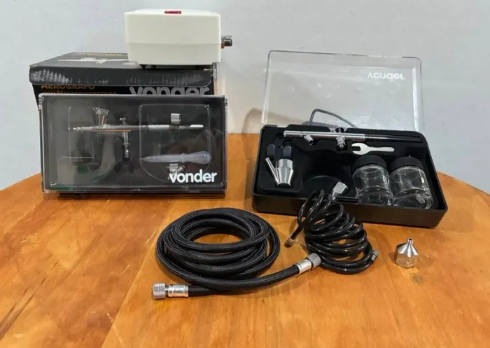 Aerógrafo  vonder com tintas 