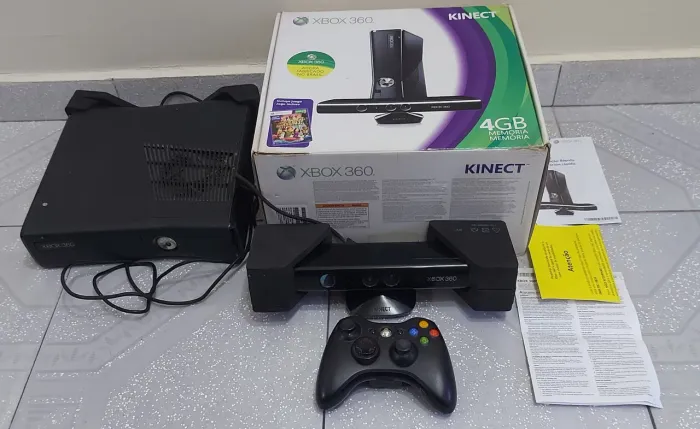 Vídeo game Xbox 360 Slim 4GB + Kinect + 05 Jogos Originais + Lacrado Original !