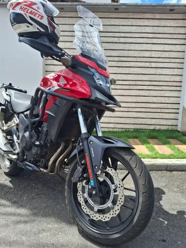 CB 500X Impecável, uso em rodovia 