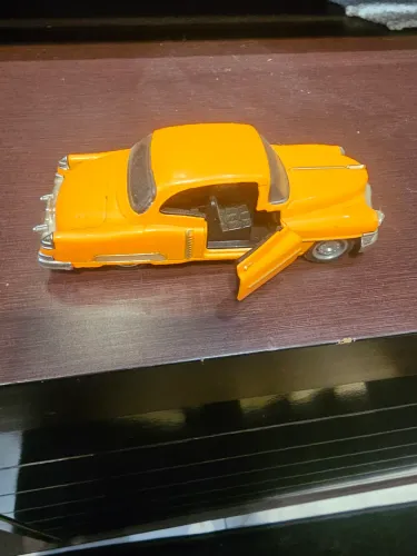 Carrinho de metal 