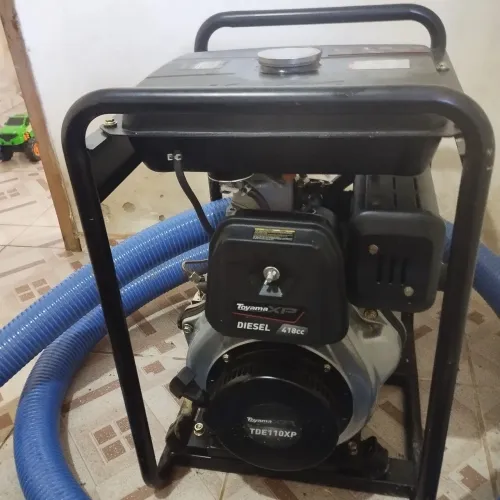 Vende-se bomba de irrigação Toyama