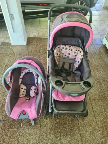Bebe conforto e carinho de bebê
