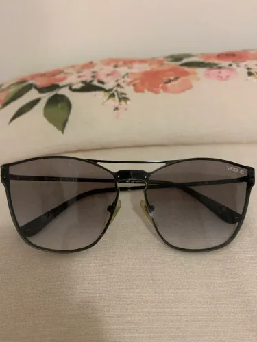 Óculos de sol vogue