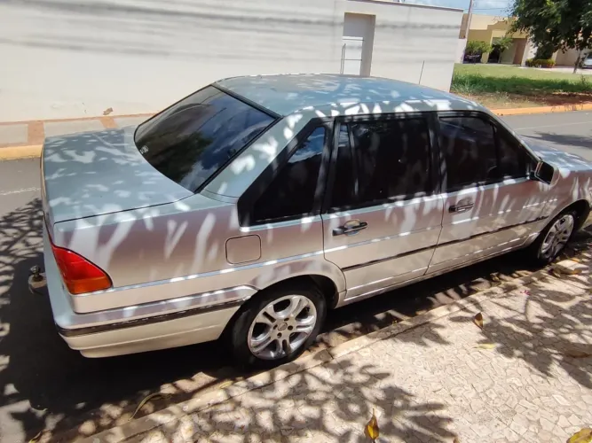 Ford Versailles GL 2.0i / 2.0 2P E 4P (álcool) 1993