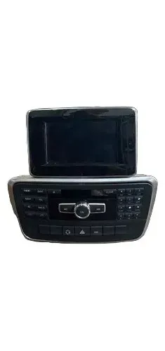 Central Multimidia Mercedes A200 2013 2014