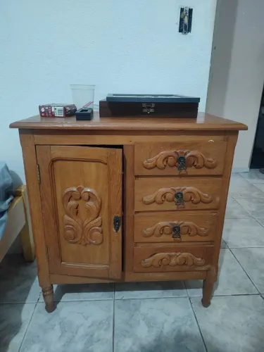Armário madeira
