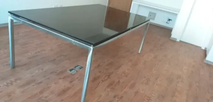 Mesa De Marmore Preto Base Em Inox  210x120x74 cm (CxLxA) Estado de nova Impecável