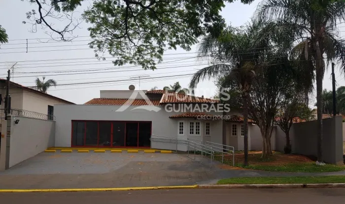 Lindo Imóvel comercial com 319,74m² para locação no Jardim Canada
