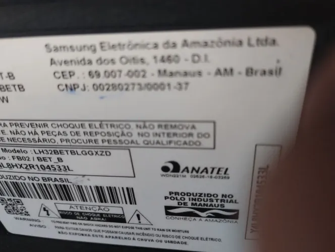Smartv Samsung 32 polegadas toda perfeita preço 600 a TV está toda perfeita bem novinha 