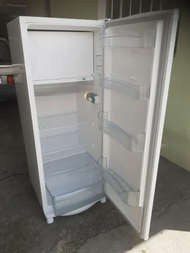 GELADEIRA CONSUL DEGELO PRATICO 275 LT
