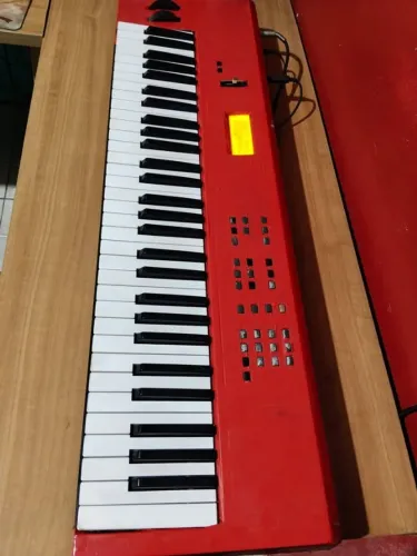 Teclado sintetizador yamaha s03 (LEIA a descrição)