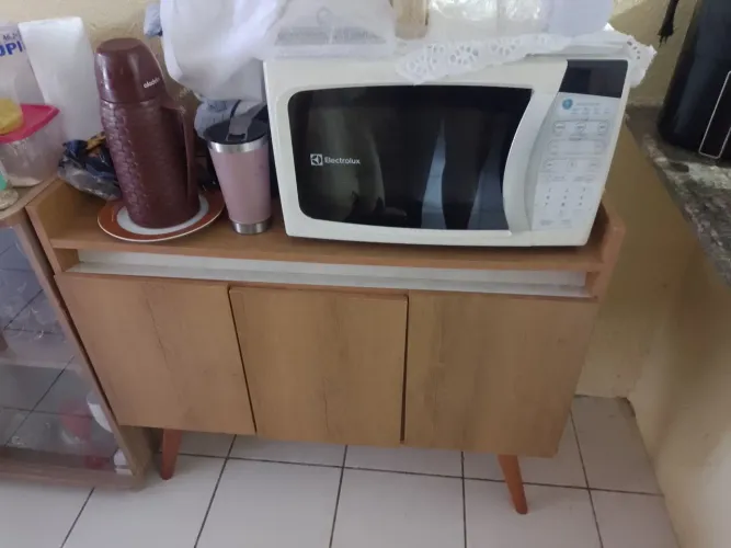 Vendo armario sala de jantar MDF usado
