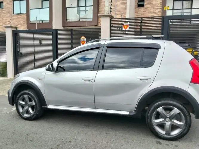 Renault Sandero Stepway Hi-flex 1.6 16V 5P 2011