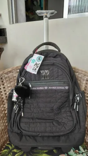 Mochila de rodinhas RB NOVA