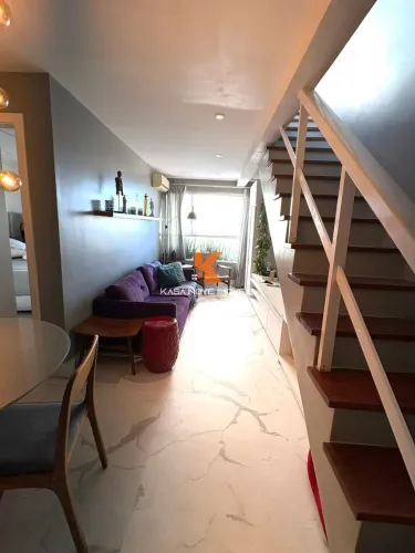 Cobertura à venda no Rio Vermelho, Salvador-BA: 2 quartos, 2 salas, 2 banheiros, 2 vagas d
