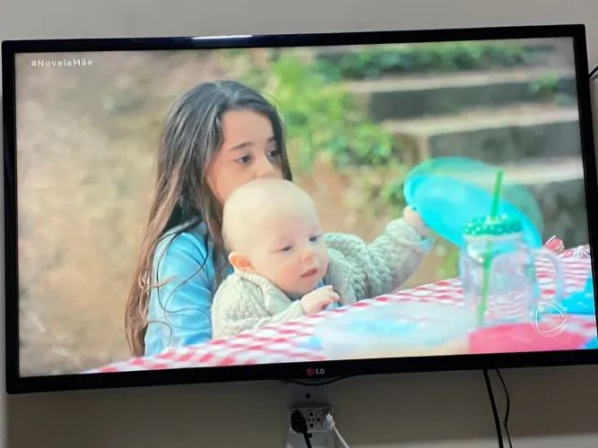 VENDO TV NÃO É SMART
