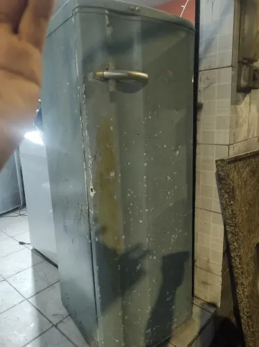 Geladeira Eletrolux gelo molhado garantia três meses 
