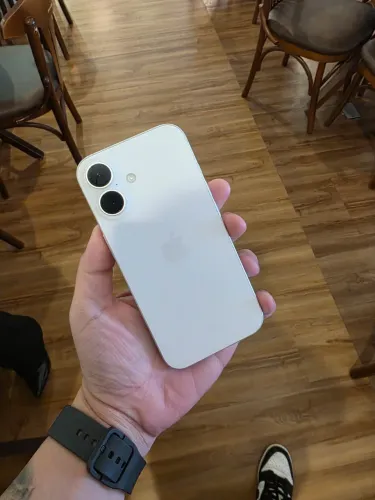 iPhone 16 256