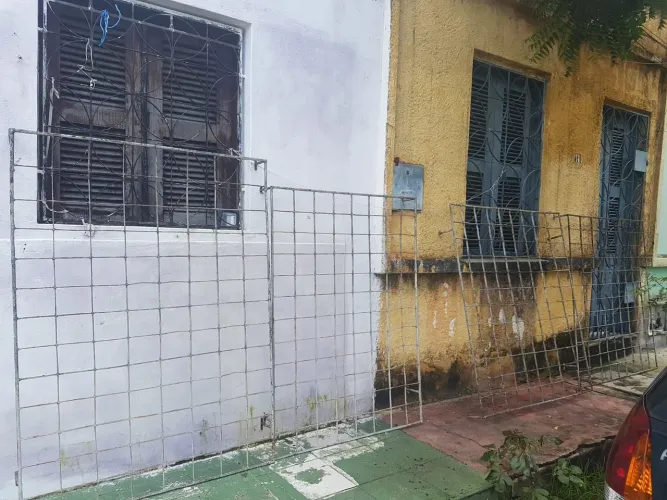 Grade de ferro para janela 200,00 cada