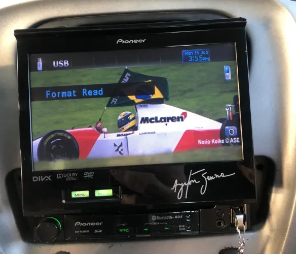 DVD Retrátil Pioneer 6380-BT - Ayrton Senna