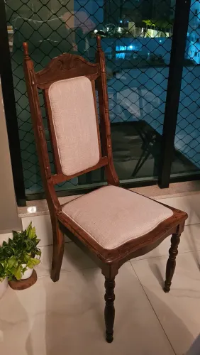 Par de Cadeiras Antigas Madeira Maciça - Estilo Vitoriano - Estofado Linhão Bege